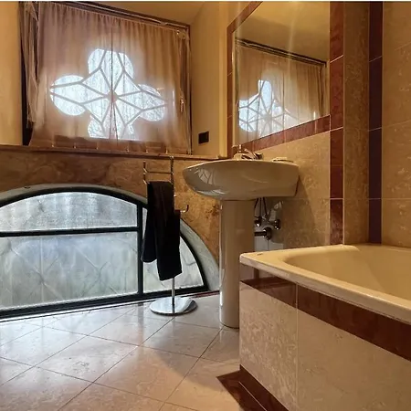 Vizi E Virtu * Ferrara