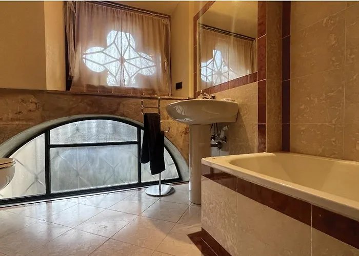 Vizi E Virtu * Феррара