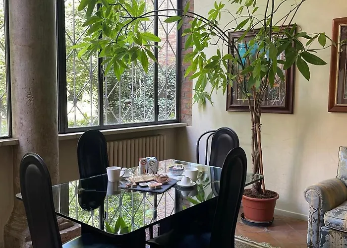 Vizi E Virtu * فيرّارا